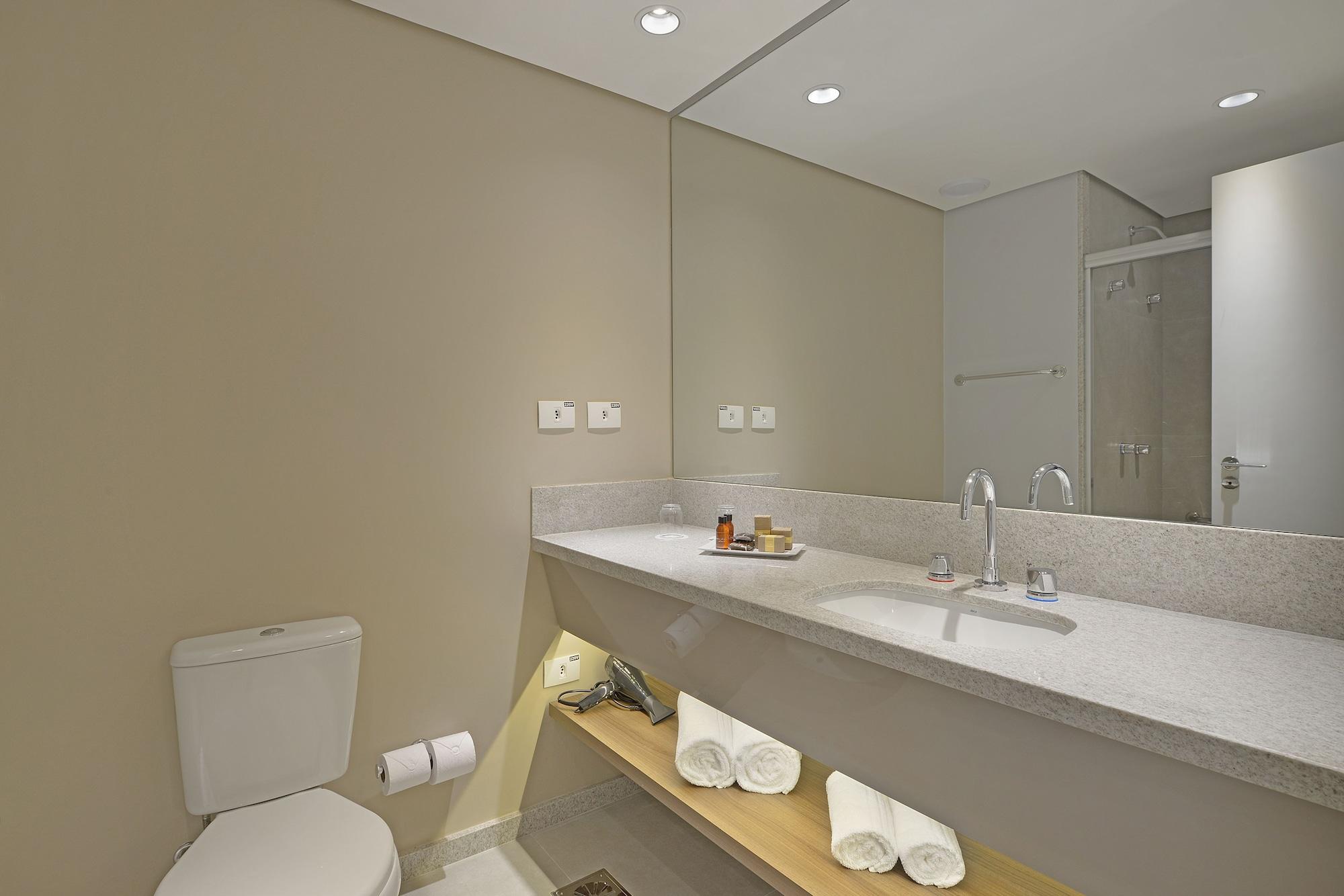 Deville Prime Campo Grande Campo Grande  Luaran gambar Bathroom