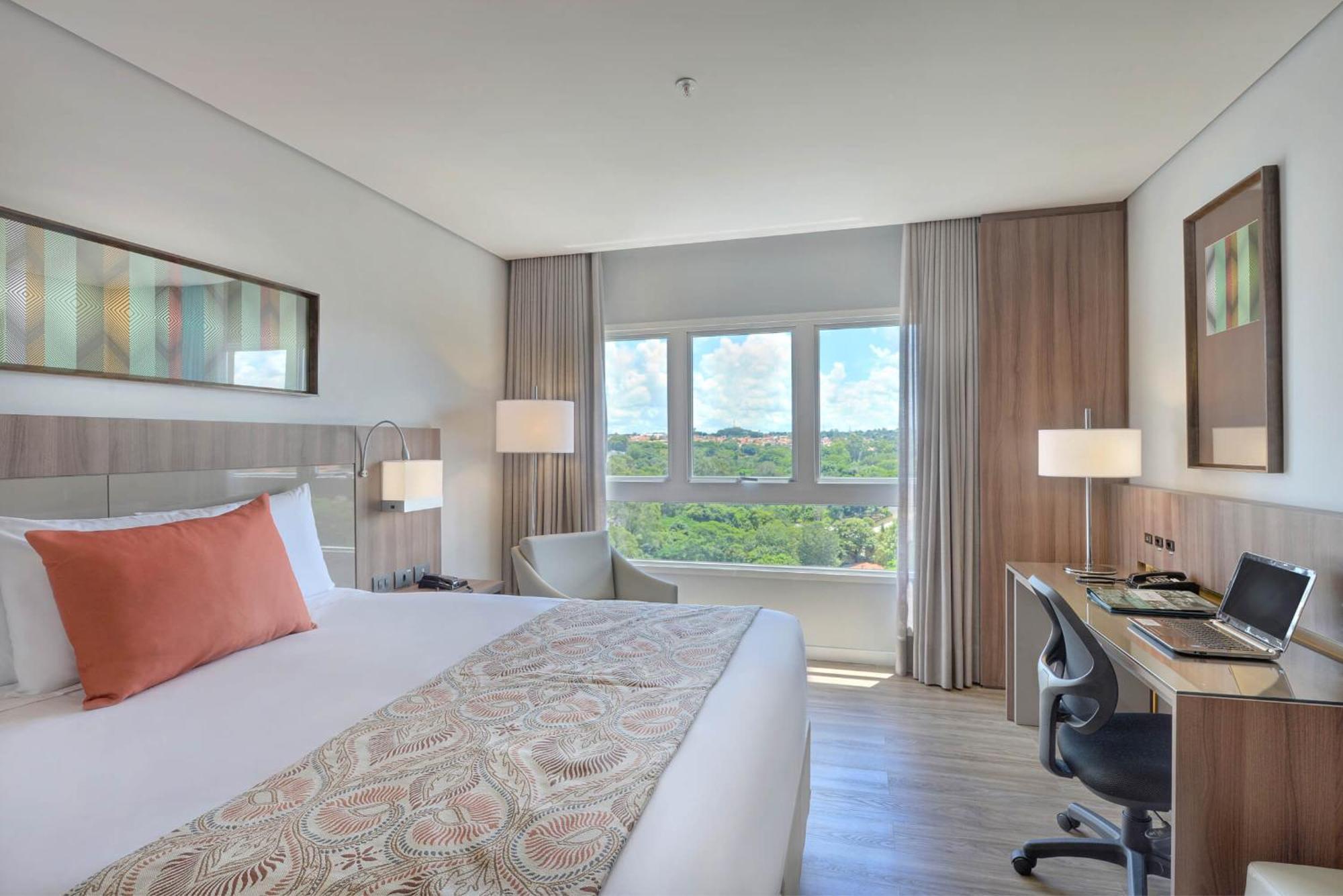 Deville Prime Campo Grande Campo Grande  Luaran gambar A room at the hotel