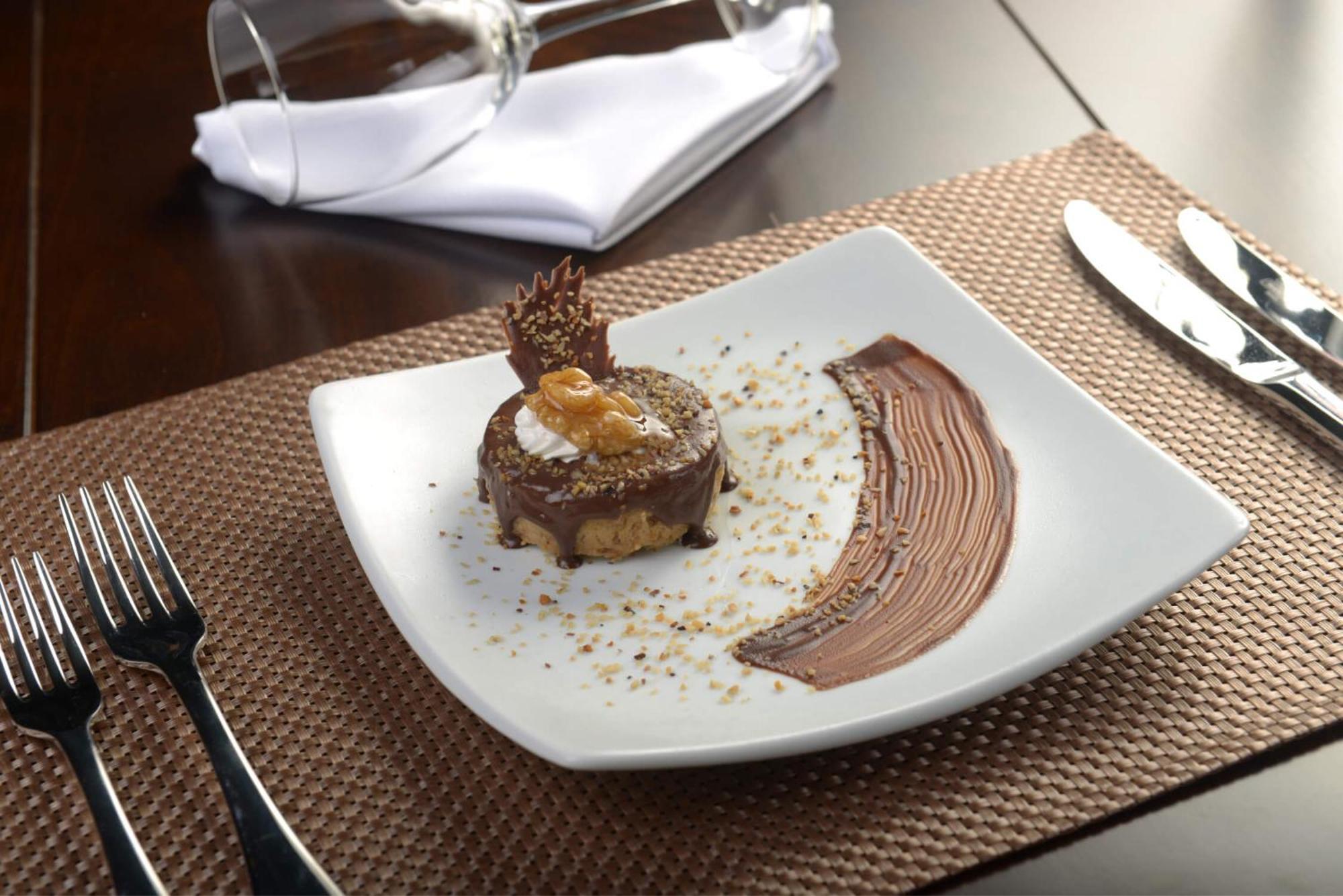 Deville Prime Campo Grande Campo Grande  Luaran gambar A chocolate dessert