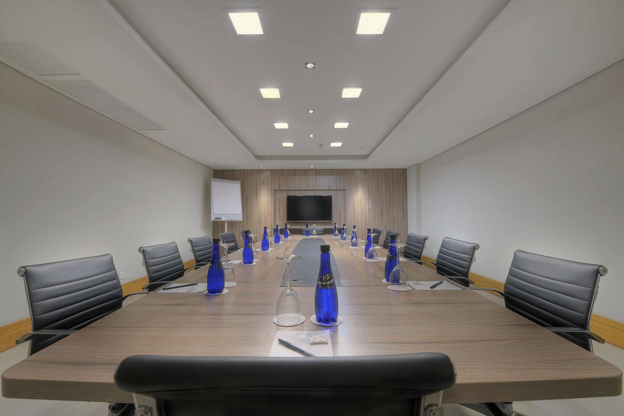 Deville Prime Campo Grande Campo Grande  Luaran gambar Meeting room at the hotel
